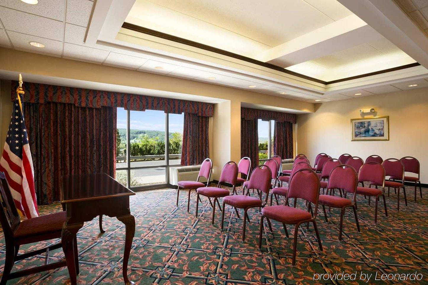 Hampton Inn Bedford Exterior photo